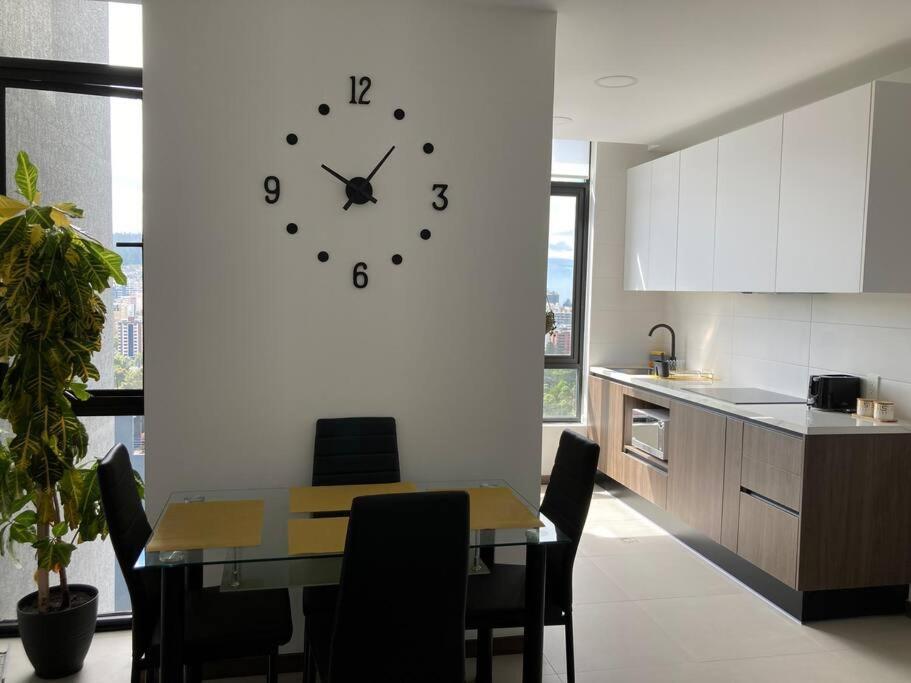 Confort Suite La Carolina Quito Exterior foto