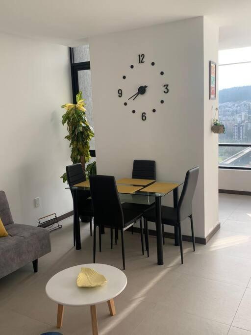 Confort Suite La Carolina Quito Exterior foto