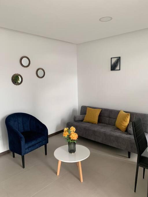 Confort Suite La Carolina Quito Exterior foto
