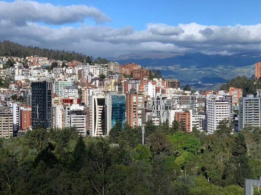 Confort Suite La Carolina Quito Exterior foto